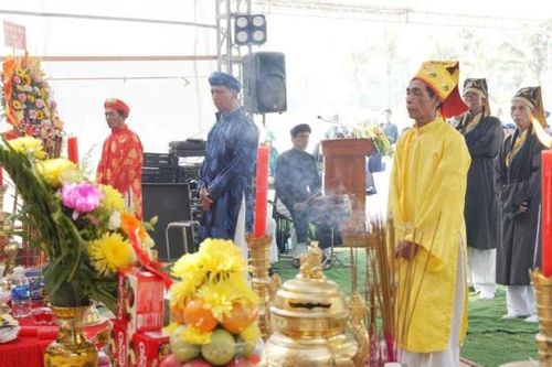 Rộn ràng Lễ hội Cầu ngư Thăng An, ngư dân phấn khởi vươn khơi bám biển