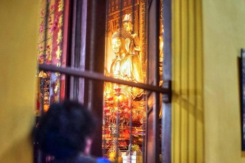 Vì sao có câu 'Cúng quanh năm không bằng Rằm tháng Giêng'?