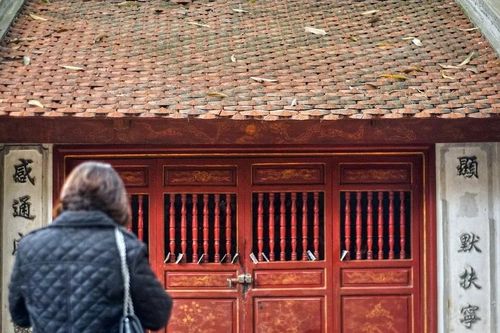Vì sao con người cần một nghi lễ 'giải tỏa bất an' dịp đầu năm?