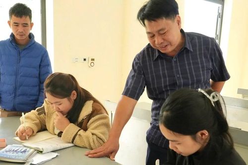 Giải bài toán bán trú cho học sinh vùng khó