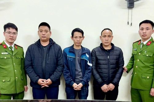 Bắt khẩn cấp 3 đối tượng đánh tài xế xe tải nhập viện ở Hải Phòng