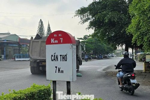 Một dự án có 3 tổ công tác, chủ tịch thành phố chỉ đạo mà quá... chậm