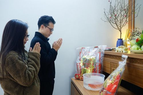 Hiểu đúng về bái - lạy - vái trong nghi lễ gia đình Việt Nam