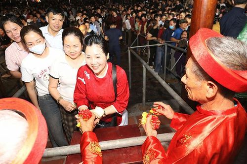 Lễ phát lương Đức Thánh Trần tại đền Trần Thương: Gìn giữ truyền thống, lan tỏa giá trị lịch sử dân tộc