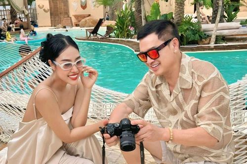 Nghệ sĩ Quang Minh tặng quà xịn cho vợ kém 37 tuổi trước ngày 8/3