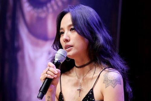 Lee Hyori gây tranh luận