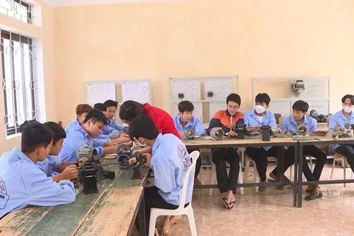 Giải pháp hạn chế lao động xuất cảnh trái phép