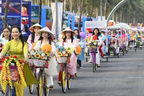 Giữ hồn Tao đàn Chiêu Anh Các