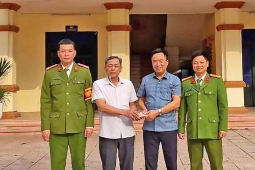 Công an phường Việt Yên: Hỗ trợ xác minh, hoàn trả 29 triệu đồng chuyển nhầm cho người dân