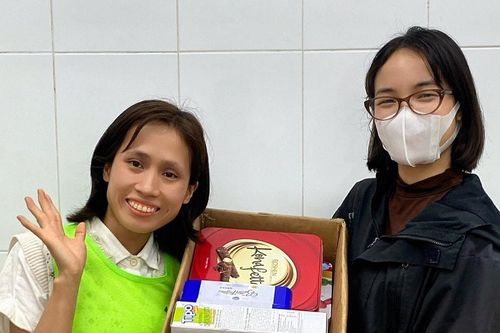 Chia sẻ 'ngọt ngào' với trẻ em khó khăn