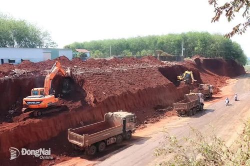 Đồng Nai lên phương án hỗ trợ di dời các hộ dân có nhà nằm 'cheo leo' bên tỉnh lộ 753