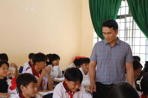 Giáo viên hợp đồng ở Lâm Đồng mong chính sách ổn định lâu dài