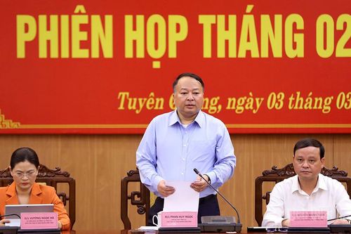 Kinh tế - xã hội khởi sắc, du lịch tăng trưởng đột biến