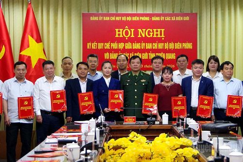 Ký kết quy chế phối hợp giữa Đảng ủy Ban Chỉ huy Bộ đội Biên phòng với Đảng ủy các xã biên giới