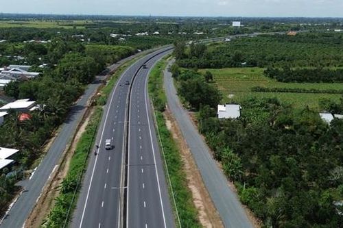 Đề xuất bổ sung hơn 16km đường gom dân sinh dọc tuyến Cao Lãnh - Lộ Tẻ