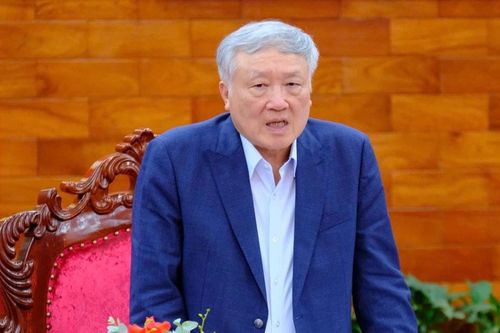 Phó Thủ tướng Thường trực Chính phủ Nguyễn Hòa Bình làm việc tại Lâm Đồng