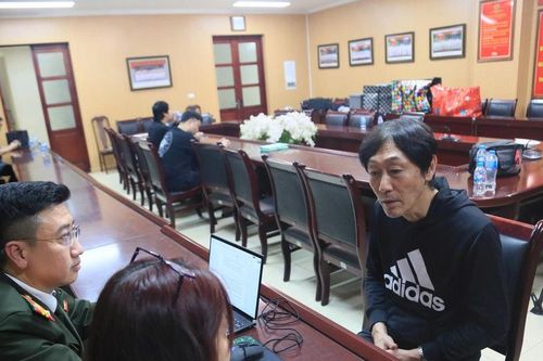 Hà Nội: Đột kích 4 'hang ổ', triệt phá nhóm tội phạm giả danh Cảnh sát Nhật Bản chiếm đoạt 11 tỷ đồng