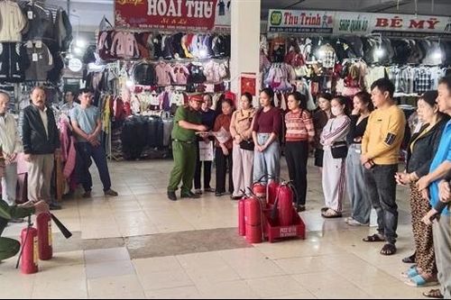 Nỗ lực không để… 'bà hỏa' ghé thăm dịp Tết Nguyên đán Bính Ngọ