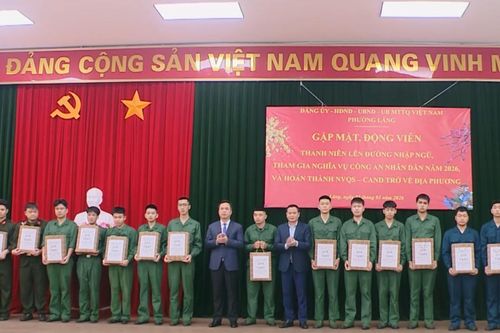 Phường Láng gặp mặt các tân binh
