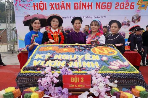 Lễ hội xuân xã Nguyên Bình và Đền Dẻ Đoóng, xã Hòa An