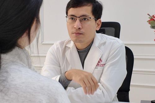 Giá rẻ, hệ lụy đắt: Góc tối của thẩm mỹ không phép