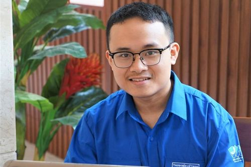 Ba gương mặt 10X giành Huy chương Vàng quốc tế, được trao Huân chương Lao động