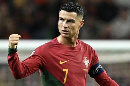 Chuyên cơ của Ronaldo bất ngờ rời Ả Rập Xê Út giữa lúc bom đạn
