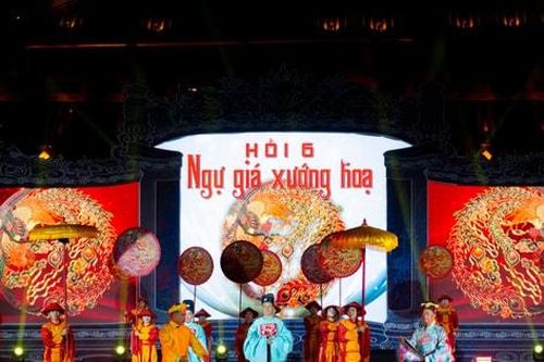 Câu chuyện sử thi giàu cảm xúc về đời sống xã hội thế kỷ XIX