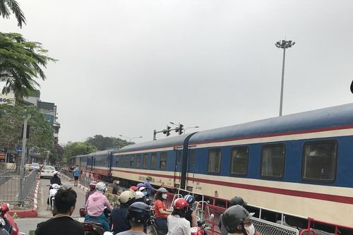 An toàn đường sắt vẫn cần báo động