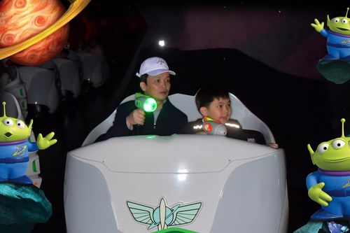 Ông Trịnh Văn Quyết nói về bài học từ Disneyland Thượng Hải