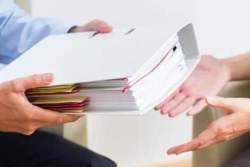 Quy định mới về vận chuyển, giao, nhận và mang tài liệu, vật chứa bí mật nhà nước