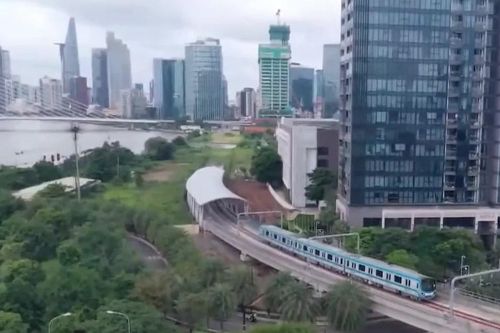 TP Hồ Chí Minh miễn phí xe buýt và Metro số 1 trong ngày bầu cử 15/3