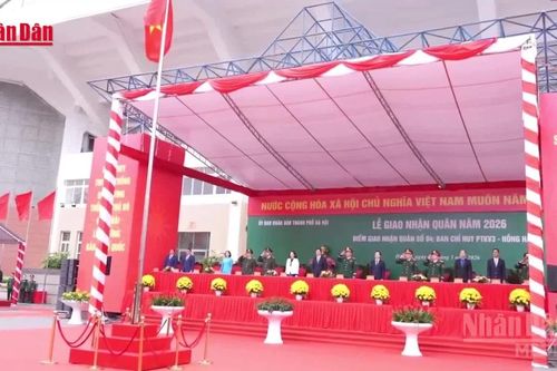 Hàng vạn thanh niên cả nước hồ hởi trong ngày giao nhận quân