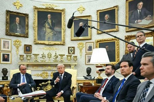 Tổng thống Mỹ D. Trump chỉ trích các đồng minh không hỗ trợ trong xung đột với Iran