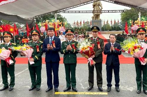 Không khí phấn khởi tại lễ giao, nhận quân tại Ninh Bình