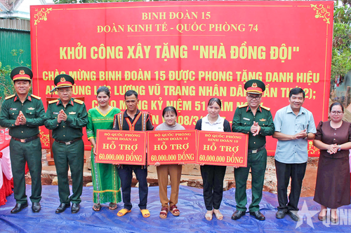 Đoàn Kinh tế - Quốc phòng 74: Hỗ trợ xây 4 'Nhà đồng đội' tặng người lao động