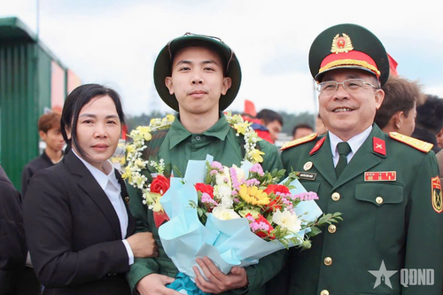 Tạm biệt đảo xa, viết tiếp ước mơ quân ngũ
