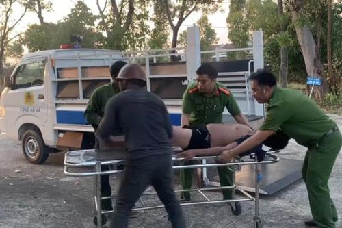 Kịp thời đưa người gặp nạn đi cấp cứu