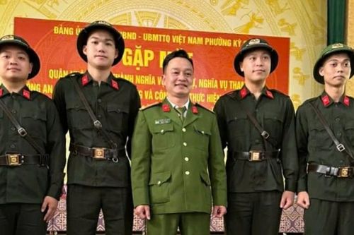 Viết tiếp truyền thống anh hùng: Nhiều thanh niên tình nguyện nhập ngũ