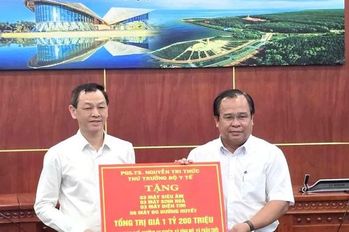 Cà Mau: Y tế cơ sở gặp khó từ nhân lực đến nguồn lực