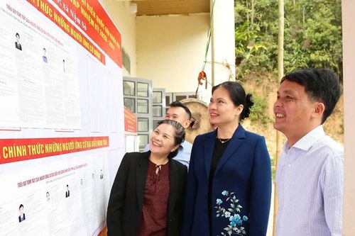 Bà Hà Thị Nga cam kết mạnh mẽ vì vùng cao Lai Châu, cử tri Nậm Sỏ đồng tình