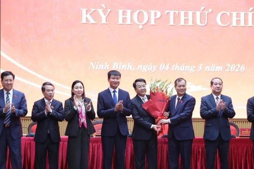 Ông Nguyễn Thanh Bình được bầu giữ chức Chủ tịch Ủy ban nhân dân tỉnh Ninh Bình