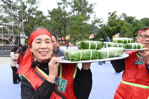 Độc đáo Hội thi Bánh chưng, Bánh giầy