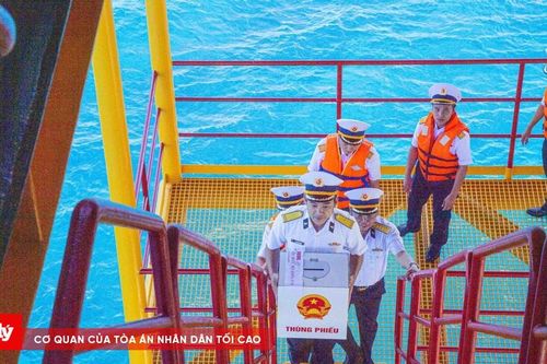 Cử tri nơi đầu sóng hoàn thành bầu cử sớm tại Cụm Ba Kè