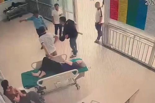 Người đàn ông Bắc Ninh kể khoảnh khắc nghẹt thở cứu cháu bé 7 tuổi hóc dị vật