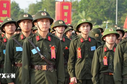 Thanh niên các địa phương hăng hái lên đường nhập ngũ năm 2026