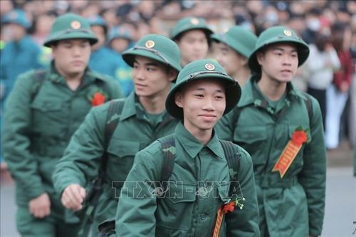 Thanh niên Thủ đô hăng hái lên đường nhập ngũ