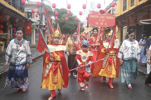 Hội An tái hiện nghi thức Di sản văn hóa phi vật thể Tết Nguyên tiêu