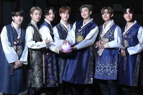 BTS mâu thuẫn