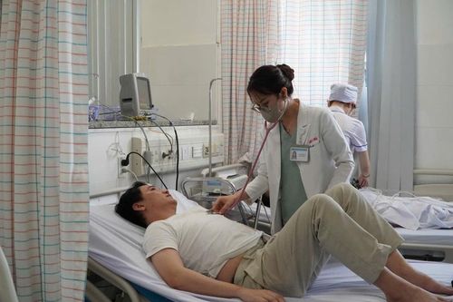 TP. Hồ Chí Minh: Vụ nghi ngộ độc sau khi ăn bánh mỳ tăng lên 54 ca nhập viện